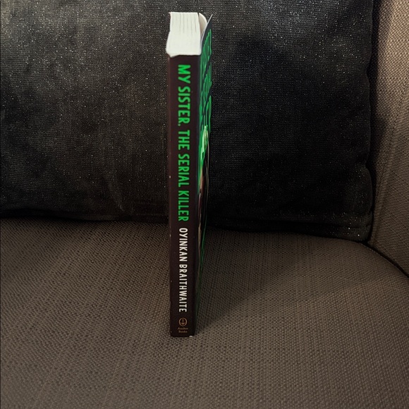 My Sister, the Serial Killer Book - Picture 2 of 4